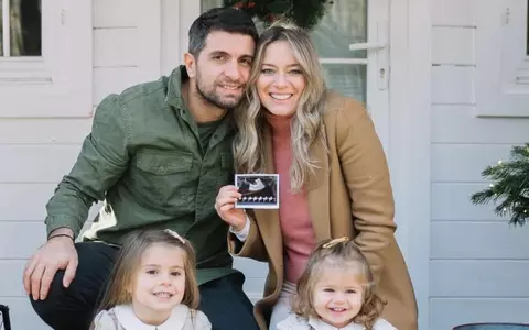 Cum a fost cucerită Laura Cosoi de soțul ei, Cosmin Curticăpean: „Stătea pe la ușa mea”