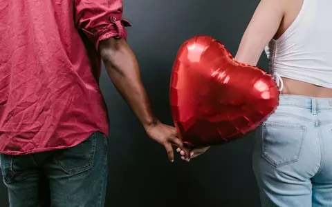Cum să îți surprinzi soția de Valentine’s Day anul acesta