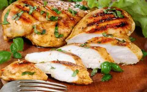 Rețete cu piept de pui. Cum să mănânci delicios și sănătos
