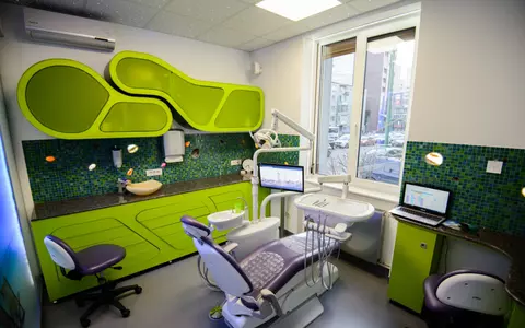 Cum mi-am recuperat frumusețea zâmbetului la cabinetul stomatologic Dental West?