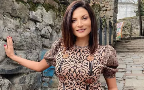 Ioana Ginghină își face injecții ca să scape de grăsimea de pe burtă. Cate kilograme are