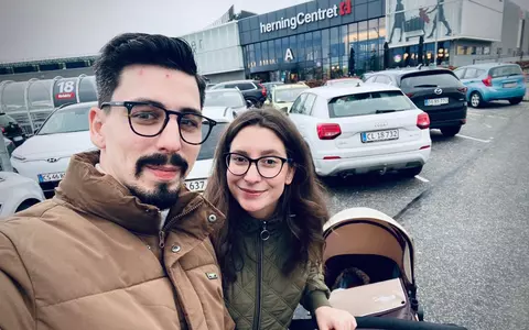 Românii arestați în Danemarca după ce bebelușul lor a ajuns la spital cu hemoragie cerebrală au fost eliberați. Când își vor putea vedea copilul