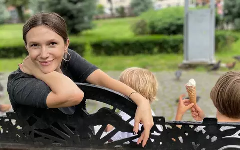 Ce relație este între băieții mari ai Adelei Popescu și mezinul familiei: "Nu ne lipsesc certurile"