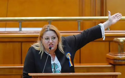 Diana Șoșoacă, avertizată de Facebook fiindcă a postat materiale de propagandă rusă