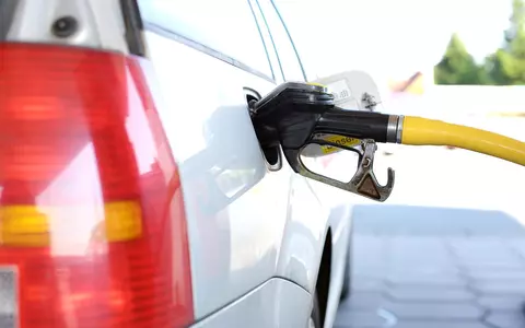 Cum justifică proprietarul benzinăriei din Beiuș prețul ridicat al carburnaților: "Am fost obligat să..."