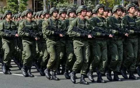 Ce salarii oferă Armata Română angajaților. Cât câștigă un militar activ și cât poate lua un rezervist voluntar