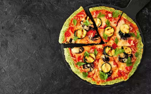 Rețetă pizza de post cu dovlecei. Simplu de făcut!