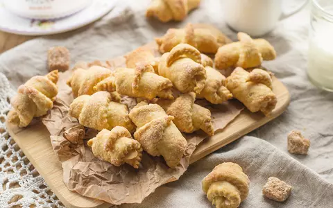Rețetă de cornulețe de post cu apă minerală
