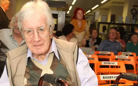 Marele regret al lui Cornel Constantiniu, la 77 de ani: "A aprins candela și a plâns"