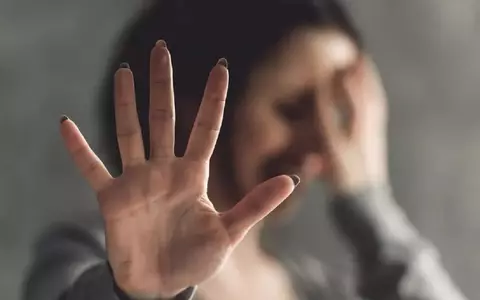 Minora de 14 ani, însărcinată după ce a fost violată de cinci soldați ruși, va păstra bebelușul: „Medicii au avertizat că, dacă face avort, probabil că nu va mai putea avea copii”