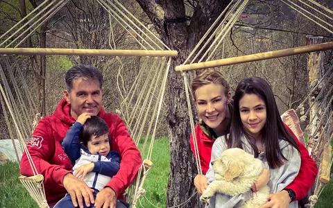 La 44 ani, Roxana Ciuhulescu își dorește încă un copil: "Nu există sentiment mai frumos decât alăptarea"