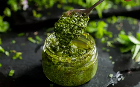 3 trucuri mai puțin știute pentru sosul de pesto
