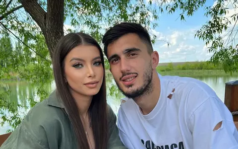 Andrei Ivan și-a cerut iubita în căsătorie. Prima imagine cu inelul de logodnă