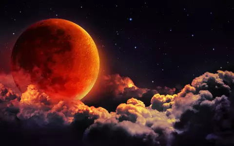 Cum vor fi afectate zodiile de eclipsa de lună din 16 mai 2022