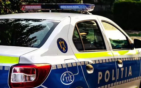 Tânără de 30 de ani, găsită moartă într-o benzinărie din Bihor, împachetată în saci menajeri. Suspect ar fi un fost profesor
