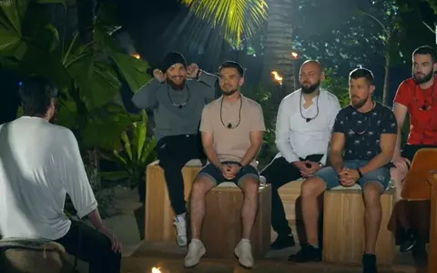 O ispită masculină s-a dezbrăcat în fața unei concurente, la Insula Iubirii: "E alegerea ei să..."