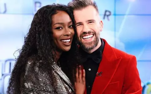 Iubita lui Florin Ristei, apariții incendiare la evenimentele mondene din Marea Britanie. Ce a făcut Naomi Hedman înainte de X Factor