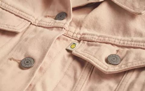 Tendinta acestui sezon: lookuri monocrome din colectia Levi’s Fresh