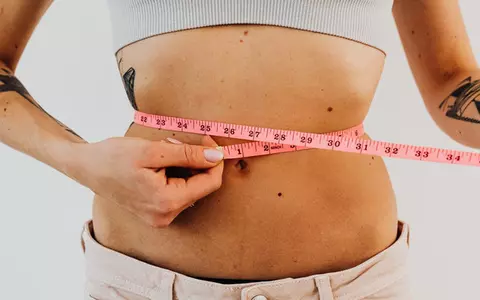 O nouă metodă de slăbit. Dacă mânânci la anumite ore poți scăpa de kilogramele în plus