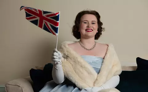 Cine este Hattie Ball, tânăra care seamănă izbitor cu Regina Elisabeta: "Ducele de Kent m-a remarcat"