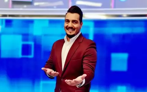 Câți bani câștigă Bursucu din job-ul de prezentator TV și de ce a ajuns să doarmă în mașină: „Asta e”