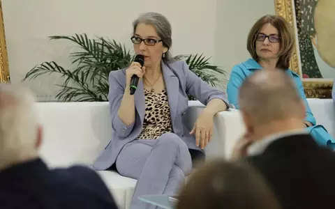 Eveniment Avantaje: “Endometrioza este un punct dureros. Alege responsabil pentru viitorul tău!”