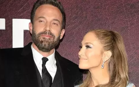 Jennifer Lopez și Ben Affleck au plecat în luna de miere, după nunta secretă. Cum au fost surprinși în Paris