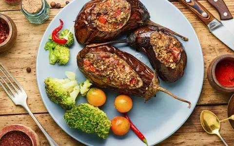 Rețetă de vinete umplute cu carne tocată