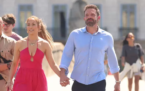 Jennifer Lopez a purtat ținute de sute de mii de dolari în luna de miere din Franța. Preferatele ei sunt gențile Hermes Birkin