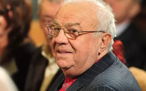 Ce spun copiii lui Alexandru Arșinel despre starea de sănătate a actorului, după ce a fost internat: "Acum, tata se simte..."