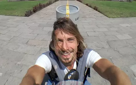 Cine este Tiberiu Balica. Este instructor de surf și ține cursuri în toată lumea