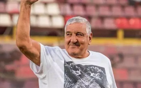Rică Răducanu a fost operat de urgență. Cum se simte fostul portar al naționalei: "Sunt la spital"