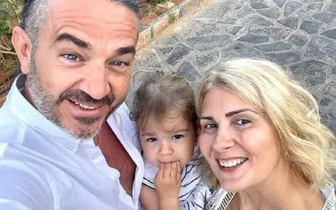 Alessandra Stoicescu a zburat în Mykonos, cu avionul pilotat de Mihai Sturzu, fost membru Hi-Q. Fetița ei a a avut voie în cabină