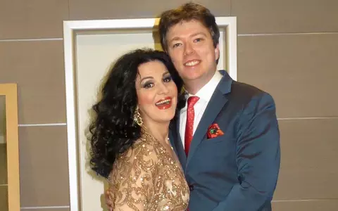 Angela Gheorghiu și iubitul mai tânăr cu 22 de ani au sărbătorit 9 ani de relație. Mesajul sopranei: "Mi-ai arătat ce înseamnă dragostea adevărată"
