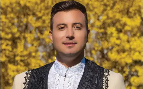 Cine este Valentin Sanfira. A crescut în sărăcie: "Nu prea aveam pâine, doar de sărbători"