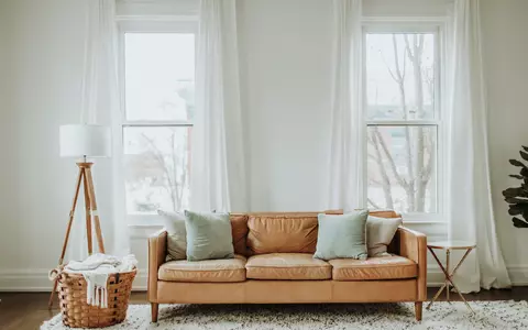 Cum amenajezi un living minimalist în 3 paşi simpli: sfaturi şi idei utile