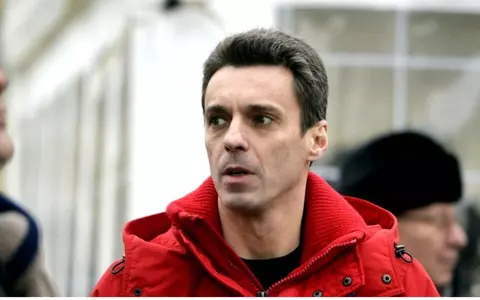 Mircea Badea a făcut accident de mașină înainte de emisiune: "E lovită, e înjunghiată"