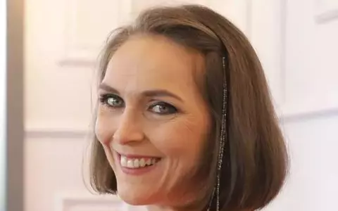 Cum se înțelege Adela Pârvu, fost arhitect la „Visuri la Cheie”, cu soțul pe care l-a cunoscut pe un site de matrimoniale: „Lucrurile nu au fost așa simple cum par”