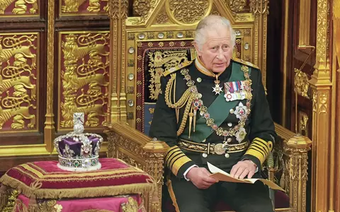 Prințul Charles va fi încoronat astăzi, după moartea reginei Elisabeta a II-a. Sub ce nume va domni
