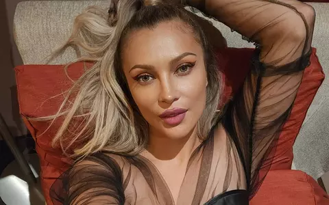 Lora, prima reacție după ce a stat câteva zile singură, la hotel. S-a zvonit că s-a despărțit de Ionuț Ghenu: „Cred că o femeie care… ”