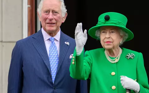 Cine ii va lua locul Reginei Elisabeta a II-a la conducerea Marii Britanii dupa decesul acesteia