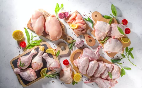 Cât de sănătoasă este carnea de pui și cum să alegi produse de calitate?