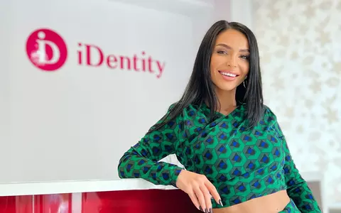 Artista Francisca a ales clinica iDentity pentru un tratament-vedetă: Albire dentară profesională