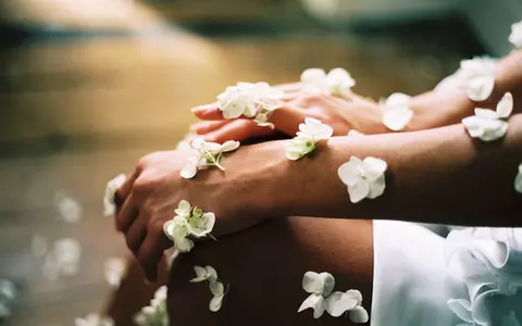 ​​Cum au grijă dermatologii de pielea lor?  3 trucuri pe care le putem folosi cu toții