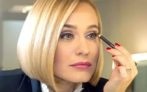 Andreea Esca a răbufnit pe Instagram, după ce a văzut o reclamă la un site de cărți. Ce a deranjat-o: „Hai să ne respectăm”