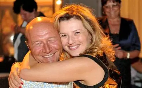 Cum arată Ioana Băsescu la 45 de ani. Fiica cea mare a fostului președinte al României s-a retras din viața publică
