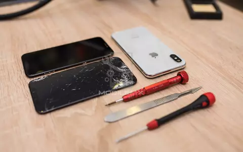 Reparații și service gsm specializat cât și servicii înlocuire sticlă iPhone aici, la MobileFIX
