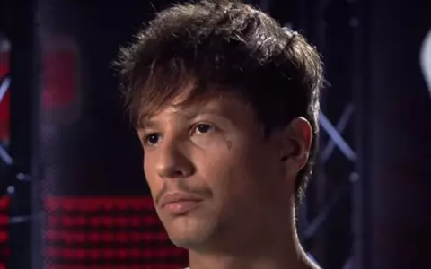 Cine este Teodor Debu de la Vocea României. A fost dependent de droguri și alcool, în liceu: „Am trecut printr-un iad”