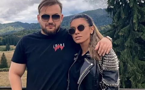 Soțul lui Karmen Minune a fost sărutat de o altă femeie în club. Artista era de față: ”Efectiv fierbeam”
