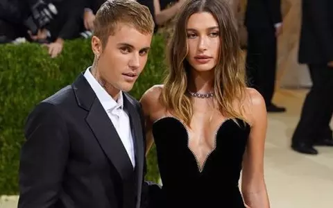 Hailey Baldwin a dezvăluit de ce nu poate avea încă un copil cu Justin Bieber, după ce s-a afișat cu o burtică suspectă: ”Asta nu e deloc amuzant"